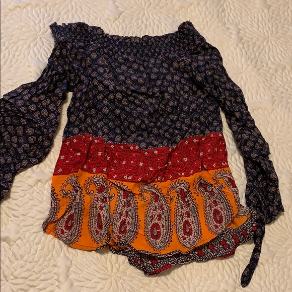 Bohemian off the shoulder top - Picture 4 of 4